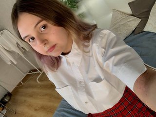 My Age Is 18 Yrs Old And At BongaCams People Call Me MarryMallow, I Am A Redhead