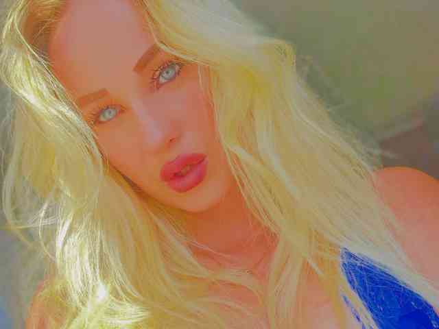 blueeyedzaya-sexy