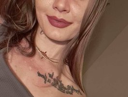 kylie-creamed live cam model at BongaCams