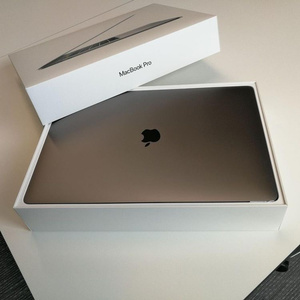 Apple MacBook Pro 16