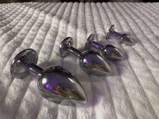 Пробки: XS, S, M, L.