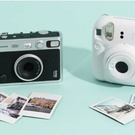 An Instant camera for photos♥