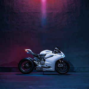 Moto- Moto