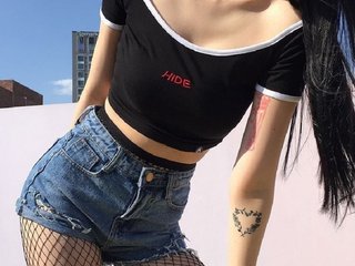 I'm 20 Years Old! A Cam Delightful Woman Is What I Am