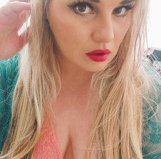 CurvyVoiceGoddess