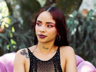 My Model Name Is AyluthGrey, I'm 28 Years Of Age! I'm A Sex Webcam Sensual Girl