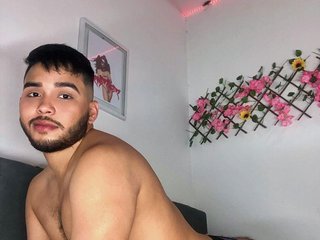 I Am A Blonde, Medellin Is Where I Live