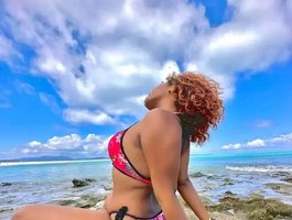 Queencamie webcam model
