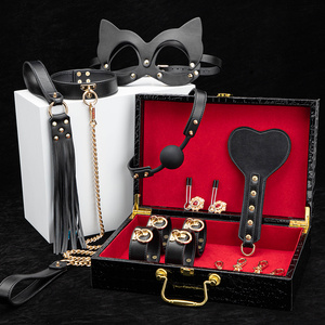 Sexy and luxury bondage kit