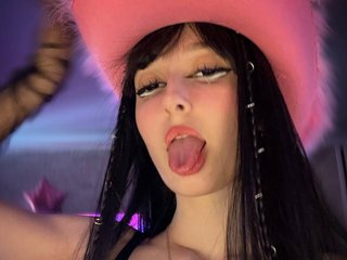 ButttFly: Live Cam Show