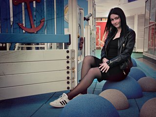 I'm 23 Years Old And My Model Name Is MinxyNumberOne! I Am A Brunette