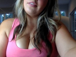 Ashtonchu live cam model at BongaCams