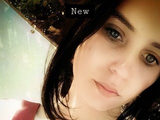 I Am A Brunette And My Age Is 18 Yrs Old And People Call Me AmilyKitty