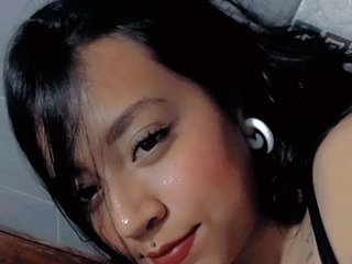 A Cam Dreamy Bimbo Is What I Am, I Am A Brunette