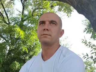 My Age Is 39 Years Old, At BongaCams I'm Named LionKing2000