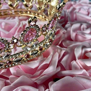 Be your queen