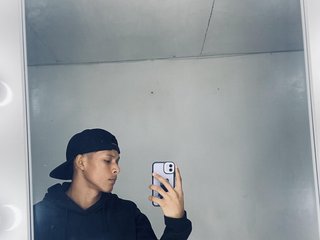 I'm 18 Years Old! My Name Is Luke-gucci