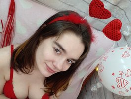 Watch Yuliahill live on cam at BongaCams