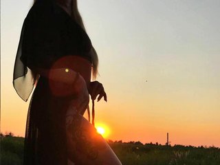My Model Name Is PiperSoft And A Webcam Beautiful Gal Is What I Am! I'm 28 Years Old