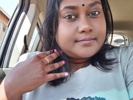 indiancoco live cam model at BongaCams