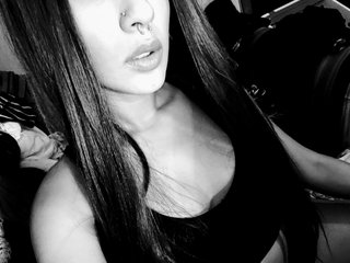 People Call Me AlySSSin666 And My Age Is 23 Yrs Old! I'm A Live Webcam Pretty Chick