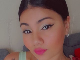 I'm 21 Years Of Age! A Webcam Attractive Hottie Is What I Am