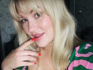 At BongaCams I'm Named AlishaLuxe And I Am A Brunette, 32 Is My Age
