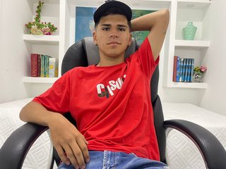 My BongaCams Name Is Bradleyhoward18! 18 Is My Age