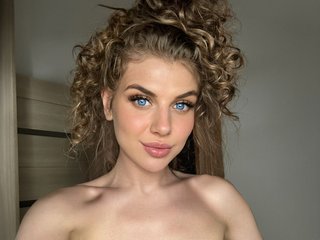 AliceTurner21