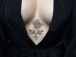 I'm A Sex Cam Delightful Honey And I Am A Brunette