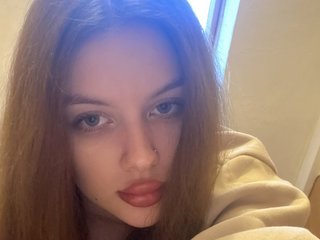 A Live Chat Sexy Girl Is What I Am And I Am A Brunette 2