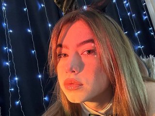 I'm A Camming Lovable Hottie, I'm 19 Yrs Old! I Am A Brunette