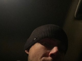 At BongaCams People Call Me Anton88-1