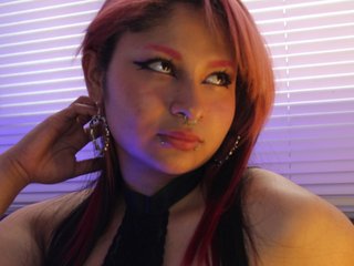 People Call Me Lisatoxl, I'm A Live Webcam Hot Hottie! I'm 18