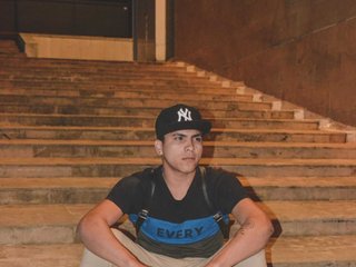 I Am A Blonde And I'm 22 And I Live In Medellin