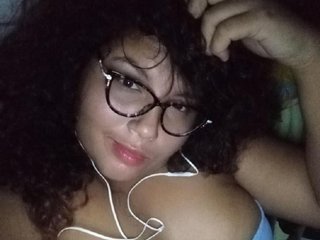 I Am A Brunette And I'm A Camwhoring Gorgeous Girl And I'm 22 Yrs Old
