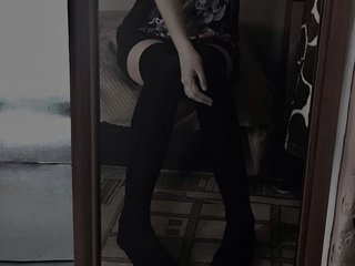 I'm A Camwhoring Graceful Honey And I'm 18 Yrs Old