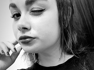 26 Is My Age! People Call Me LouiseArmana1! I Come From San Francisco