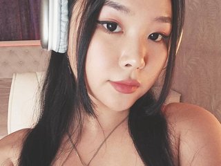 I'm 20 Years Old, My Model Name Is Say-meoww