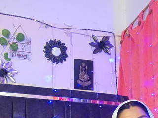 Aisha wants to play with you and spend a nice day.