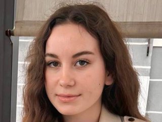A Camwhoring Dreamy Hottie Is What I Am, My BongaCams Model Name Is IrenMils