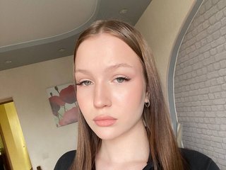 I Live In NÃ¼rnbegr! My BongaCams Model Name Is Emelieclark12! I'm 18 Yrs Old
