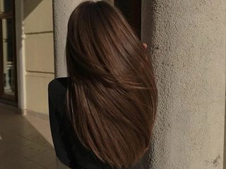 I'm A Sex Cam Seductive Gal And I Am A Brunette