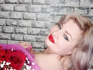 I Am A Blonde! A Live Chat Suave Gal Is What I Am