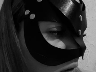 I Am A Blonde And I'm A Live Cam Appealing Sweet Thing