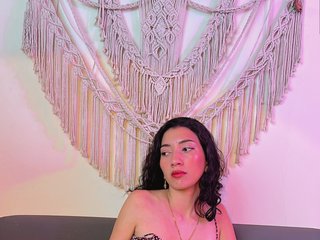 My Model Name Is Sara-Pigman, I'm A Sex Cam Attractive Babe, I Am A Brunette