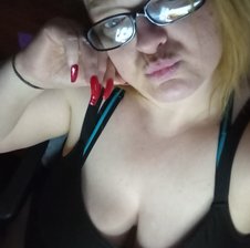 Hotmama2181