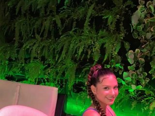 Bucaramanga Is Where I Come From, I'm 25 Years Of Age! At BongaCams I'm Named LuluLopez1