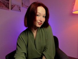 Watch LikaHaze live on cam at BongaCams