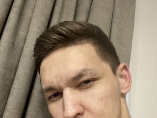 I Am A Brunette, I Am From Moscow And At BongaCams People Call Me Raisr